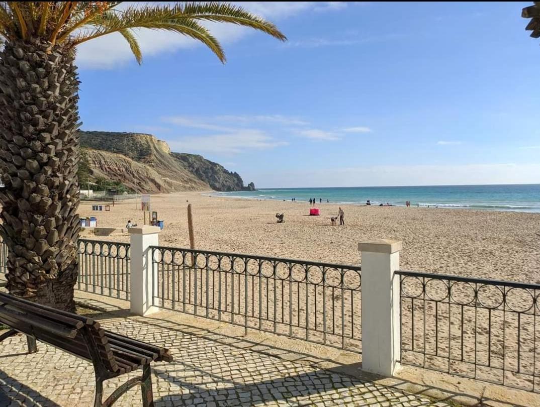Villa Montanha, Luxury Coastal Villa, With Swimming Pool, Loungers And Alfresco Dining, 10 Min Walk To The Beautiful Praia Da Luz Beach, Shops, Bars And Restaurants! المظهر الخارجي الصورة